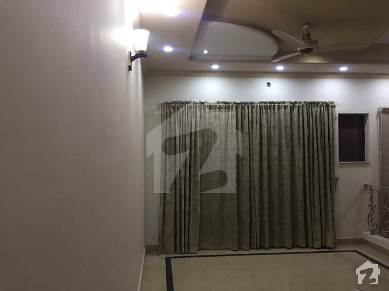 Beautiful Kanal House Upper Portion For Rent