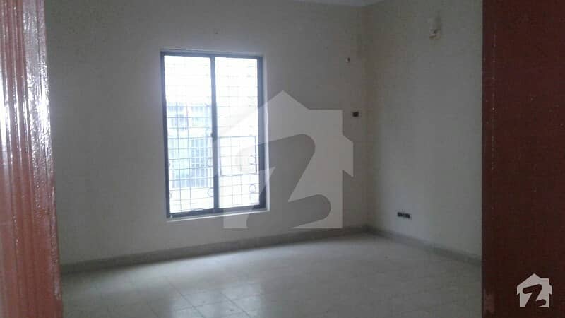 Sea View Apartment 3 Bedroom Drawing Dining Lounge Fully Renovated Dha Sale