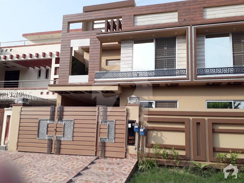 10 Marla Brand New House For Sale In Architects Engineers Housing Society Lahore