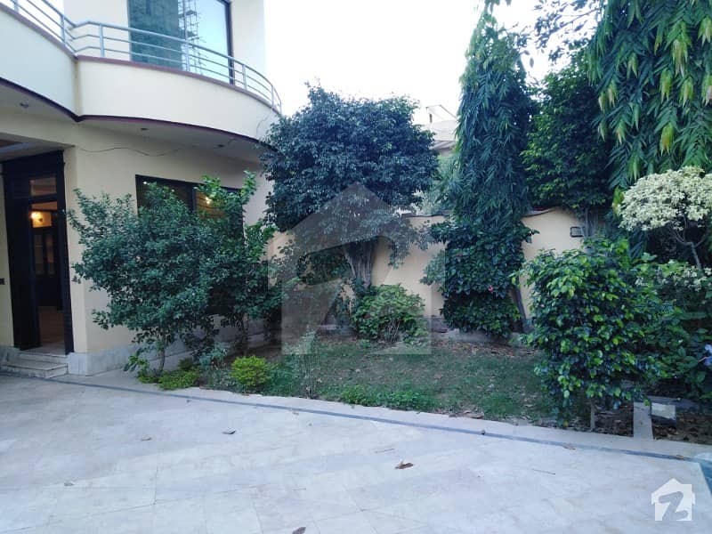 16,marla Outstanding Double Story House In J Block Johar Town Near