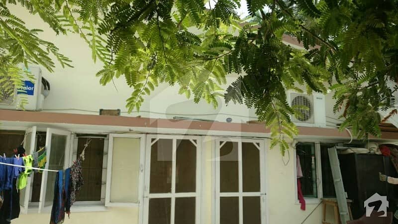 Old Bungalow Available For Sale