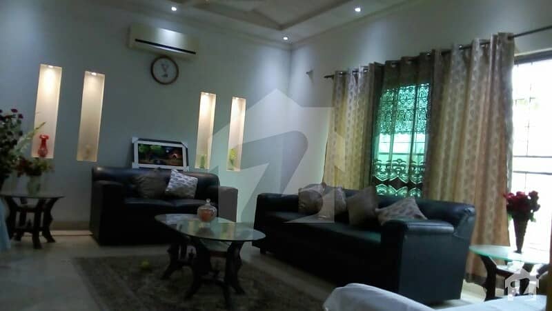 1 Kanal House For Sale In NFC 1