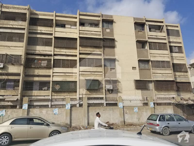 Well Maintain Sea View Face Apartment Available For Sale In Boat Basin Clifton Karachi Clifton