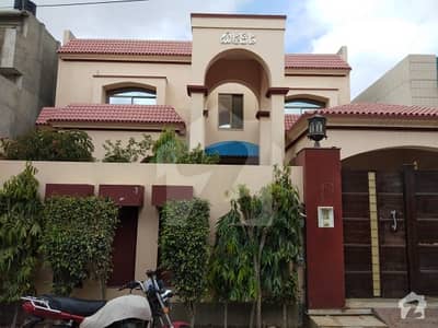 1 Kanal 5400 Sq Ft Villa For Sale Madina Town, Faisalabad ID12383239