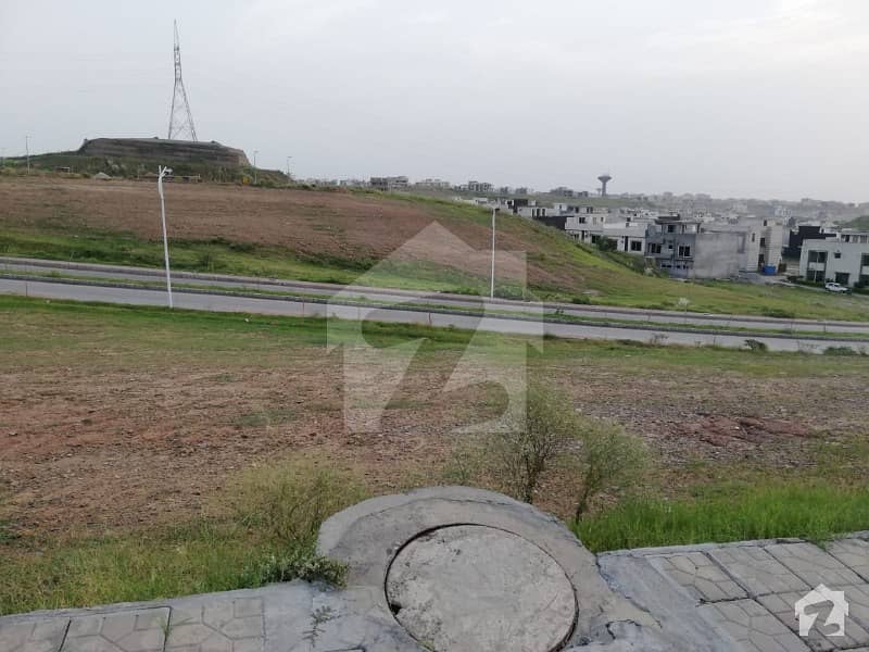 Bahria Town Phase 8 Umer Block Main Road Plot For Sale Bahria Town Phase 8 Umer Block, Bahria
