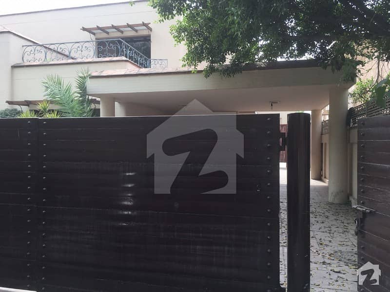 Cantt Estate Offer 32 Marla General Villa For Rent In Sarwar Colony Cantt