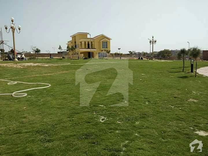 Taj Residencia  Plot Fo Urgent Sale