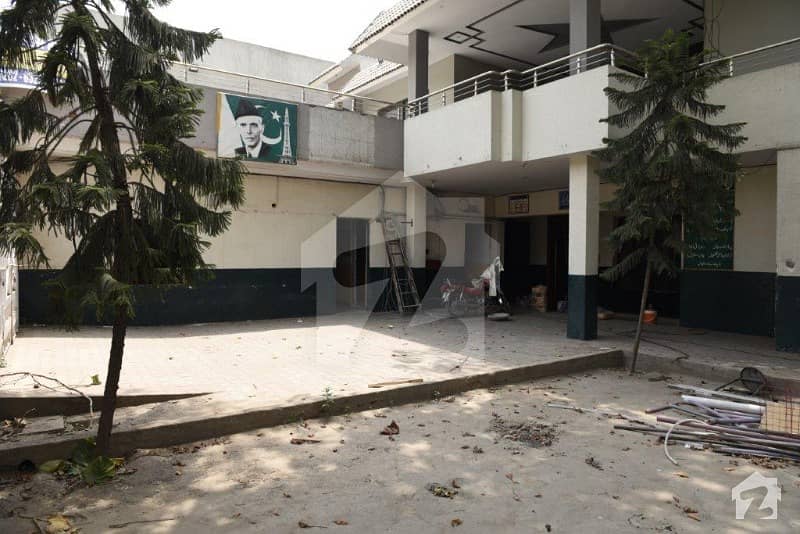 5 Kanal Building on Rent on Canal Road Harbanspura