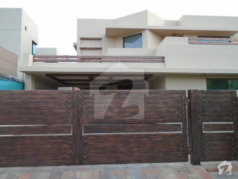 1 Kanal Beautiful House for rent in DHA Lahore