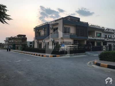 ایف ۔ 17 اسلام آباد میں 3 کمروں کا 8 مرلہ مکان 1.5 کروڑ میں برائے فروخت۔ ایف ۔ 17 اسلام آباد میں 3 کمروں کا 8 مرلہ مکان 1.5 کروڑ میں برائے فروخت۔