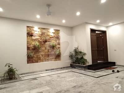 beautifully one kanal house for rent