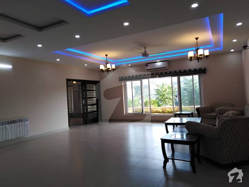 Awesome 2 Kanal Bungalow For Rent In Garden City
