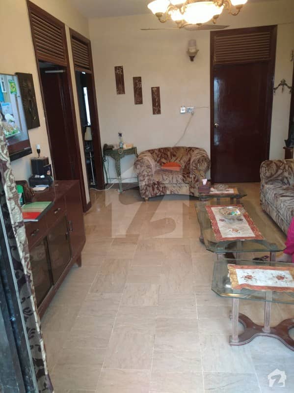 Kda Safari Garden Gulistan - E - Jauhar Block 16 A Apartment Is Available For Sale