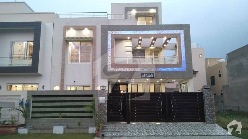 10 Marla Brand New Owner Build Beautiful House For Sale In Tariq Gardens Block C Lahore