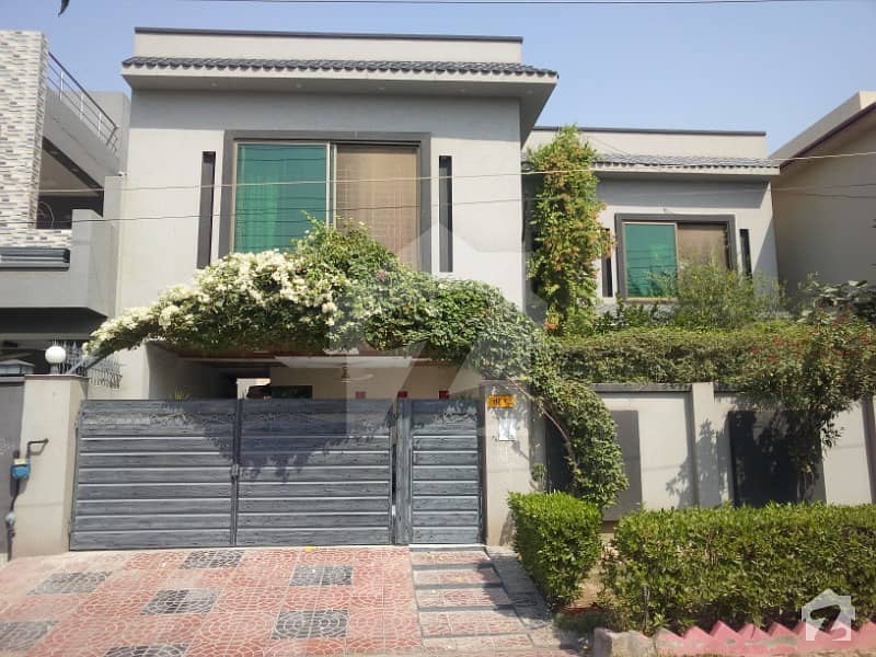 16 Marla House Is Available In Canal Garden - Block A