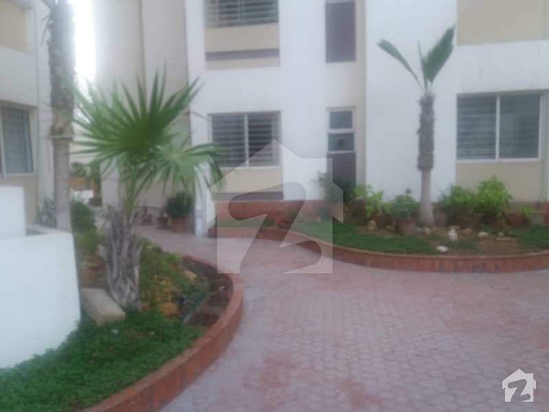 Well Maintained president Apartment On Prime Location