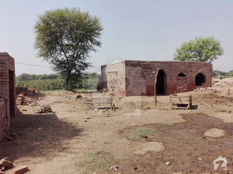 بدھلا سنت ملتان میں 96 کنال زرعی زمین 6 کروڑ میں برائے فروخت۔ بدھلا سنت ملتان میں 96 کنال زرعی زمین 6 کروڑ میں برائے فروخت۔