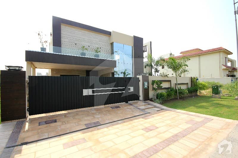 1 Kanal Mazhar Munir Design Double Height Lobby House For Sale DHA