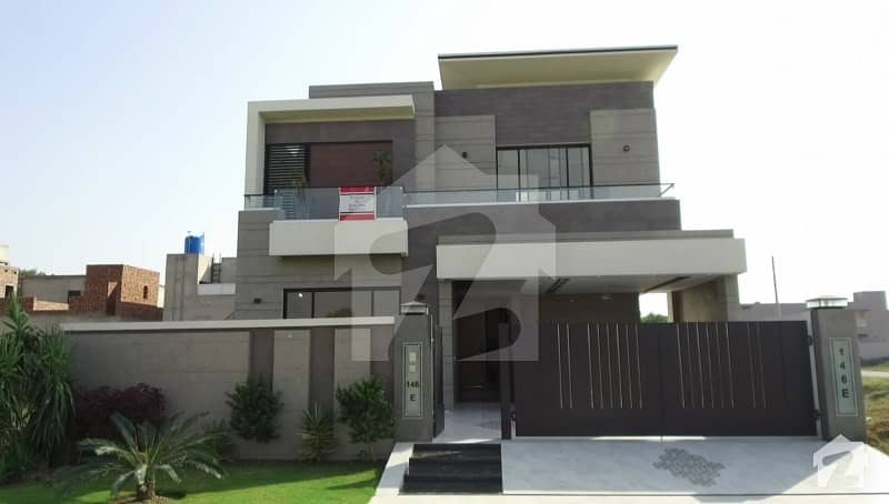 1 Kanal Beautiful House Is Available For Sale