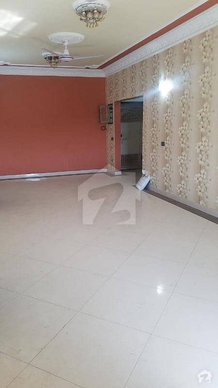 3 Bed Drawing Dining Flat For Sale