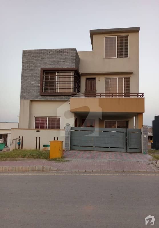 Awais Block Safari Valley 8 Marla Double Storey House For Rent