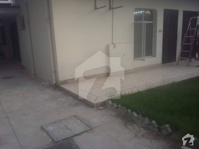 F10 Size 555 Single Story House Rent 120000 Real Picture