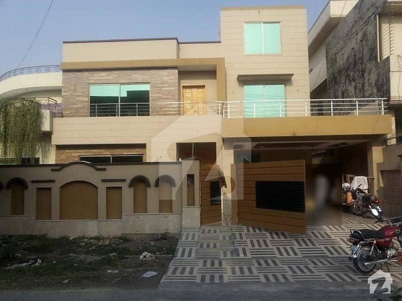 Punjab Govt  Employees Society   Near Wapda Town 1kanal Brand New Solid Bungalow Is Available For Urgently Sale Proper Double Unit