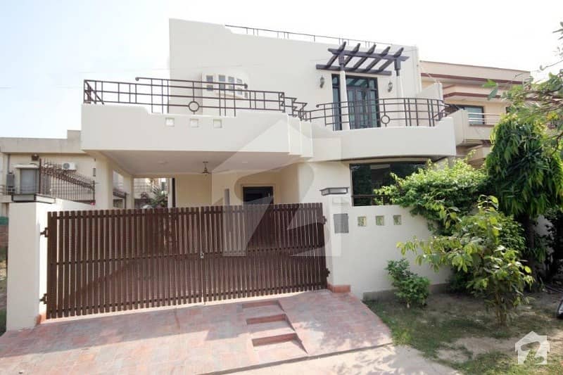 10 Marla Beautiful House For Rent In DHA Phase 4