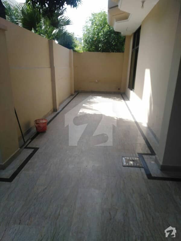 Faisal Town D Block - 10 Marla Marble Flooring House For Sale