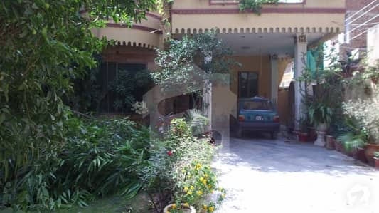 15 Marla Beautiful House For Sale in Bastami Road Samnabad Lahore 15 Marla Beautiful House For Sale in Bastami Road Samnabad Lahore