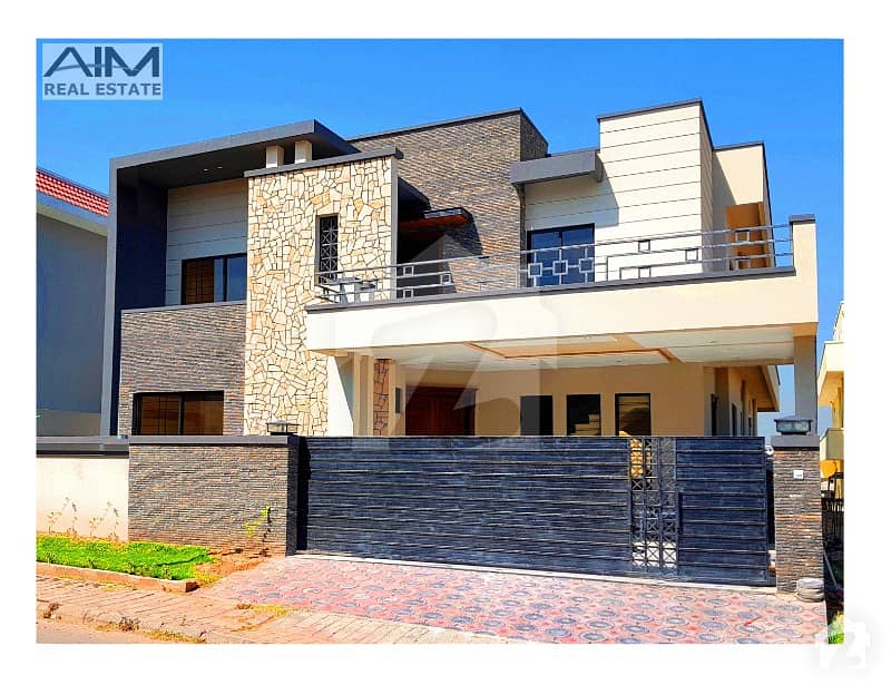 Luxury 1 Kanal High Quality House For Sale