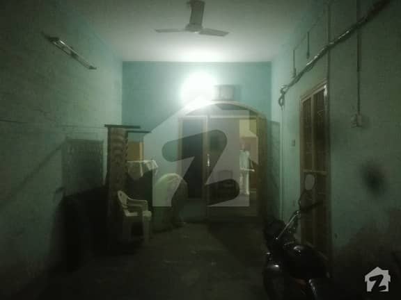 افضال پارک لاہور میں 5 کمروں کا 9 مرلہ مکان 1.1 کروڑ میں برائے فروخت۔