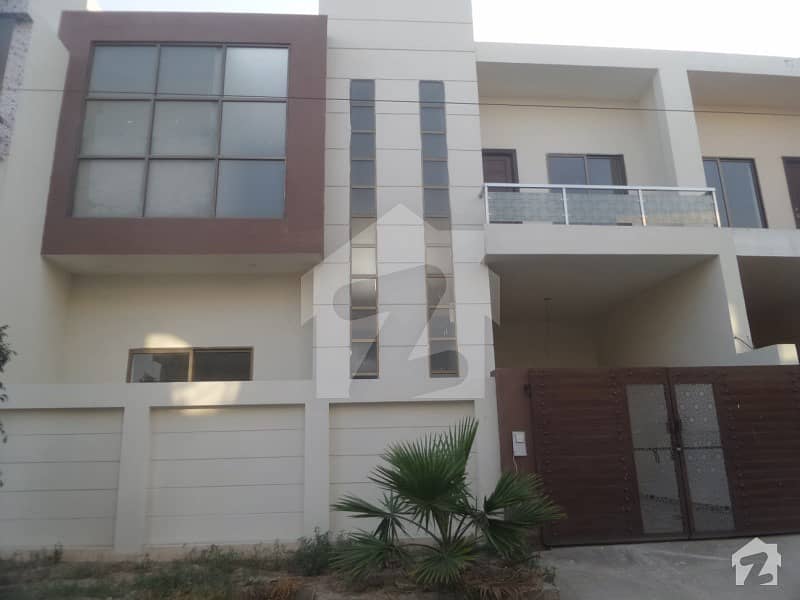 House Is Available For Sale On Satiana Road