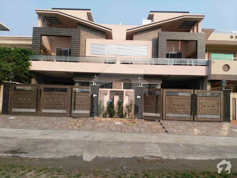 Johar Town 10 Marla Duplex Brand New Awesome Bungalow Ideal For Two Brother Double Storey