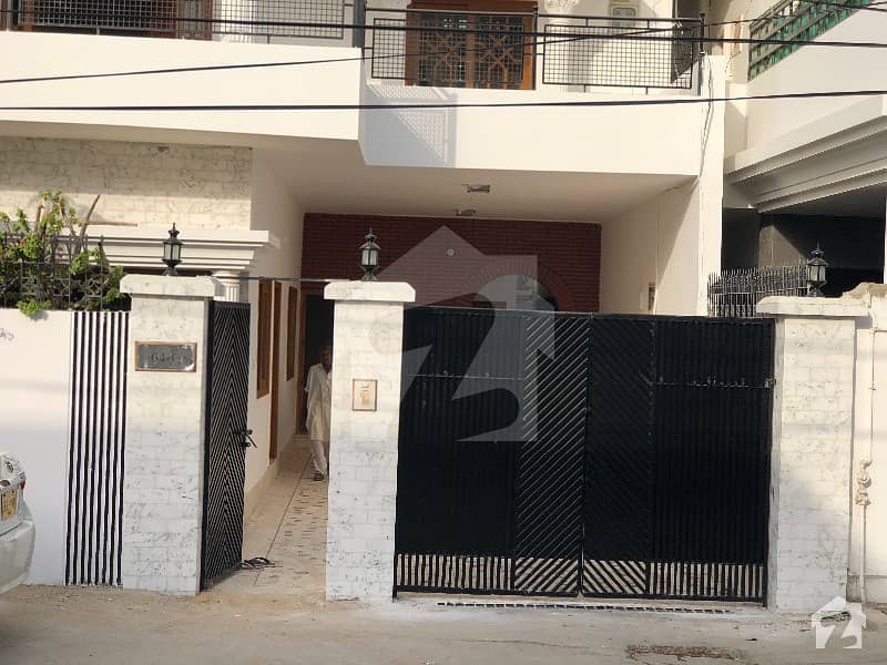 400 Sq Yards Bungalow For Sale