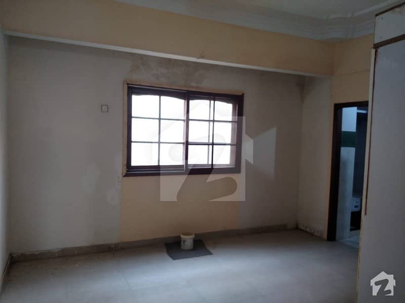 Old Clifton Mohata Palace 2nd Floor Flat Boundary Wall Family Project For Rent