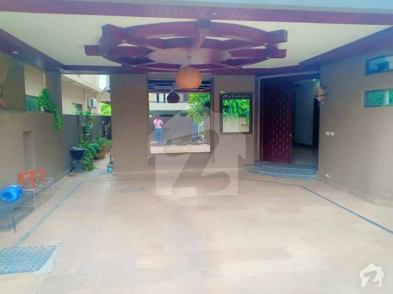 1 Kanal Out Class House For Rent
