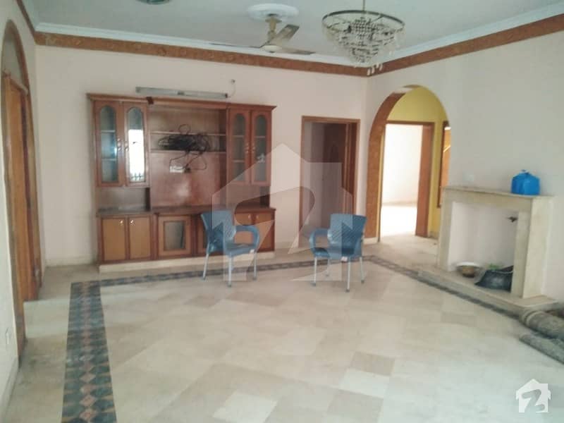 20 Marla Upper Portion For Rent In DHA Phase 4 Block DD