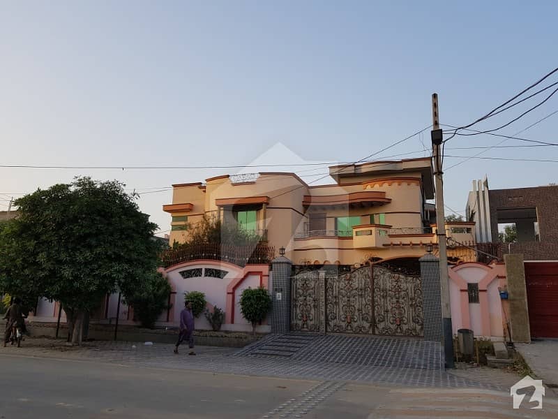 House Is Up For Sale In Shalimar Town