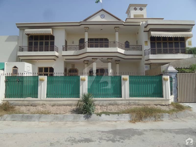Double Storey Beautiful Bungalow For Sale At Civil Area Okara Cantt