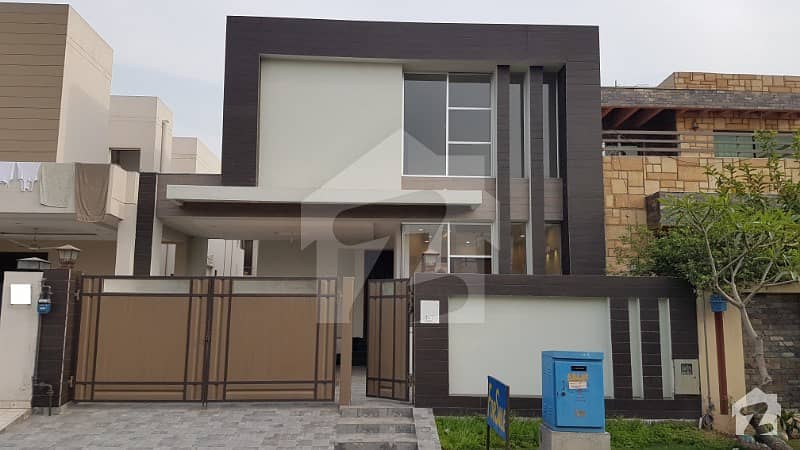 10 Marla Luxury Solid Constructed House In Most Prime Location Near Park