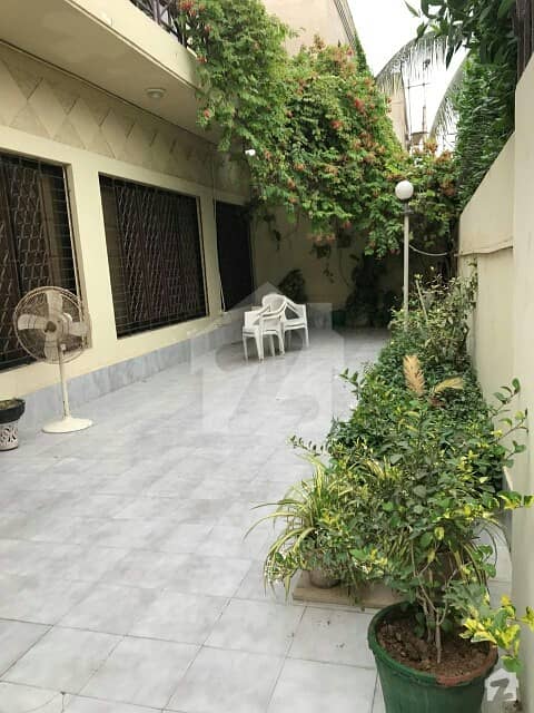 House For Sale  4 Bedrooms Tile Or Marble Flooring