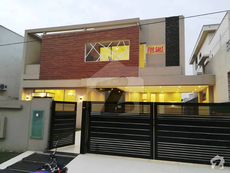 22 Marla Modern Architect Brand New Luxury Designer Bungalow Is Available For Urgent Sale Near Park