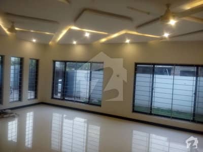 1 Kanal ALMOST BRAND NEW LOWER Portion in NFC SOCIETY BLOCK B Near Park at prime location 1 Kanal ALMOST BRAND NEW LOWER Portion in NFC SOCIETY BLOCK B Near Park at prime location