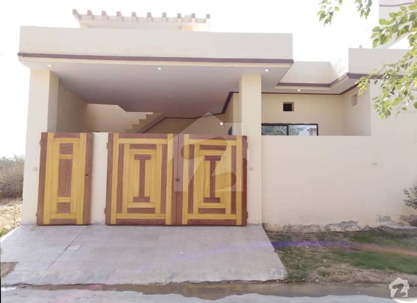 10 Marla Single Storey House For Sale. 