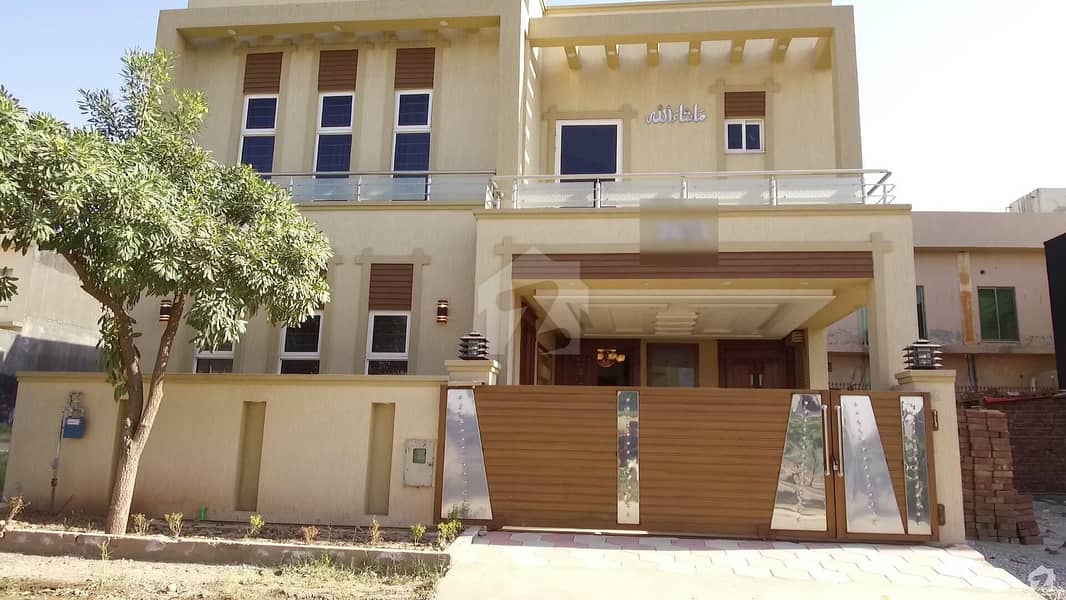 House No. 2651 With 5 Bed Rooms & Double Unit For Sale In Bahria Town Phase 8 - Abu Bakar Block
