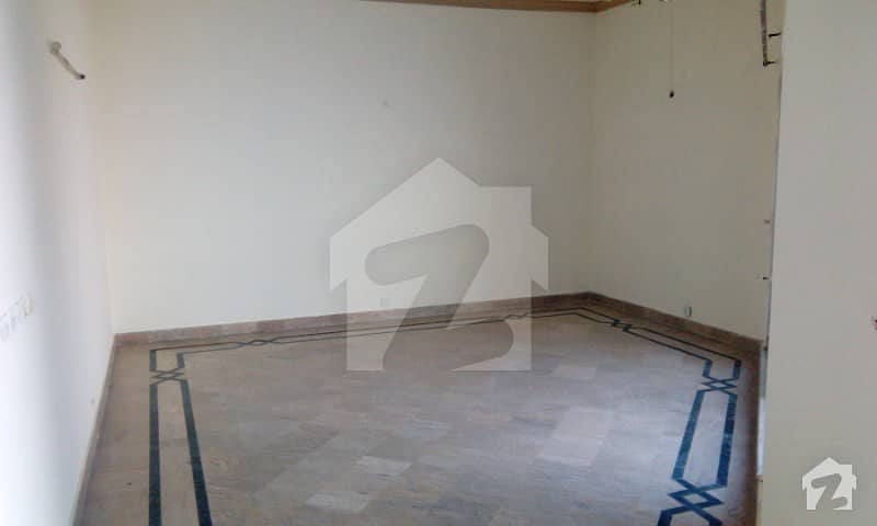Model Town Block N Kanal Upper Portion Is Available For Rent