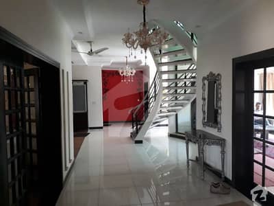 Palace Type Luxurious Corner Bungalow On Vip Location For Sale