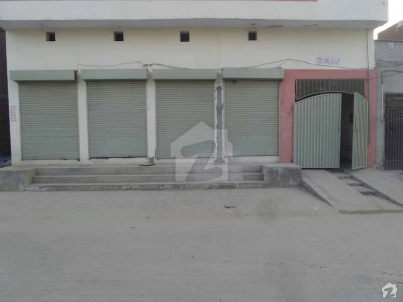 Triple Storey Beautiful Commercial Building For Sale At Hussnain Super Market, Okara