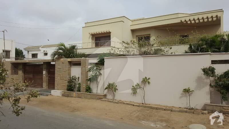 1000 Yards Bungalow For Sale In Dha Phase 6